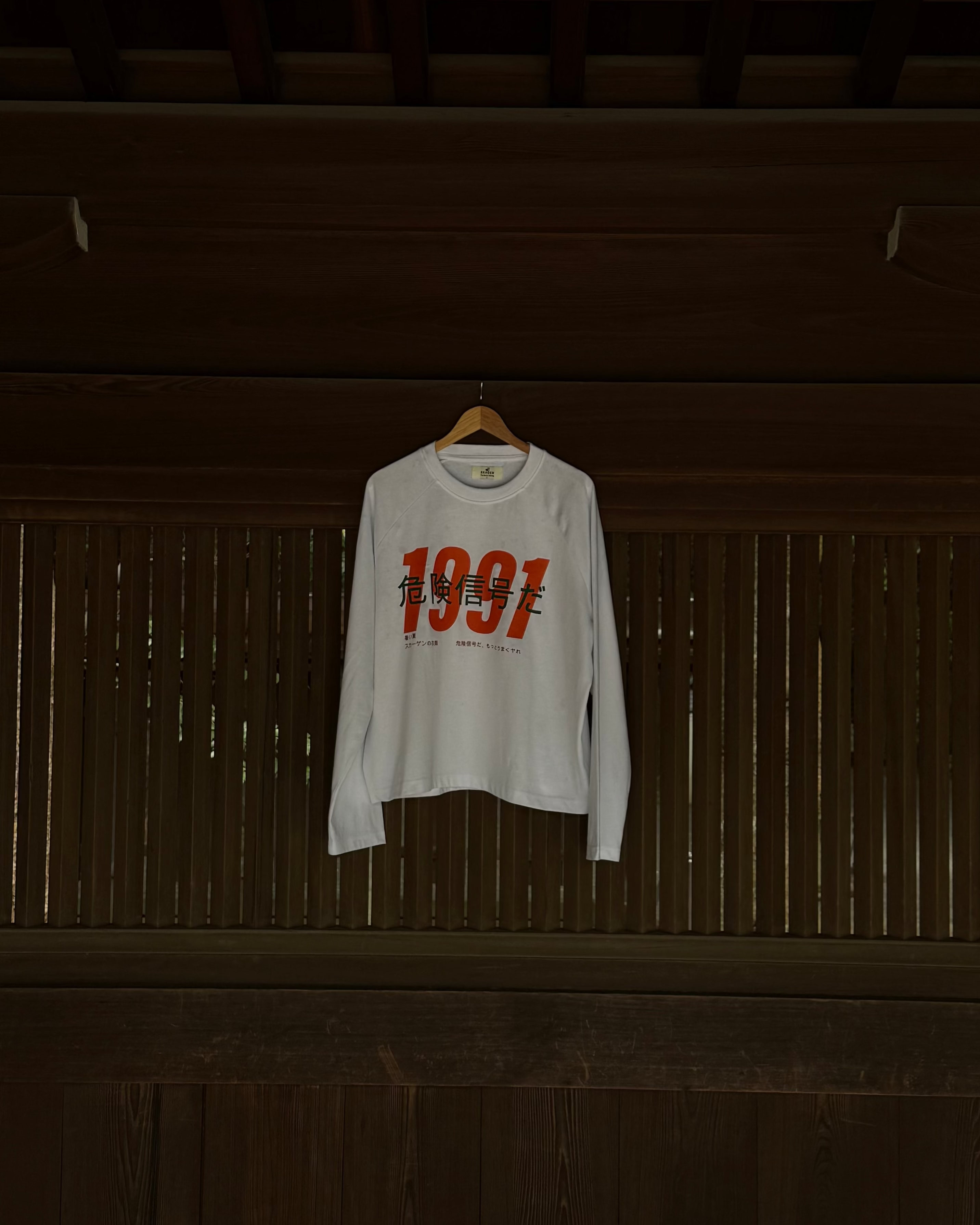 Tokyo sun longsleeve White