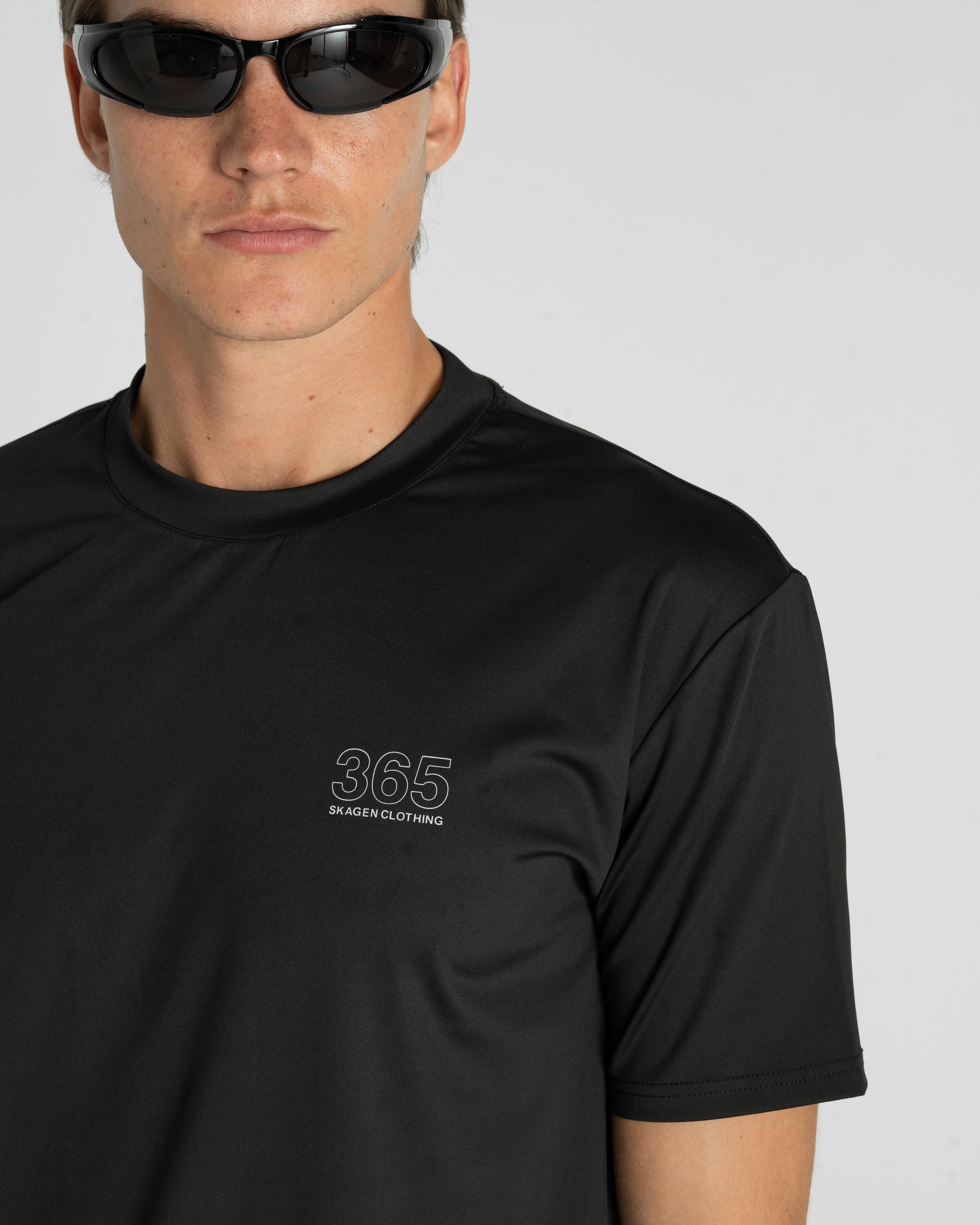 365 T-Shirt Black