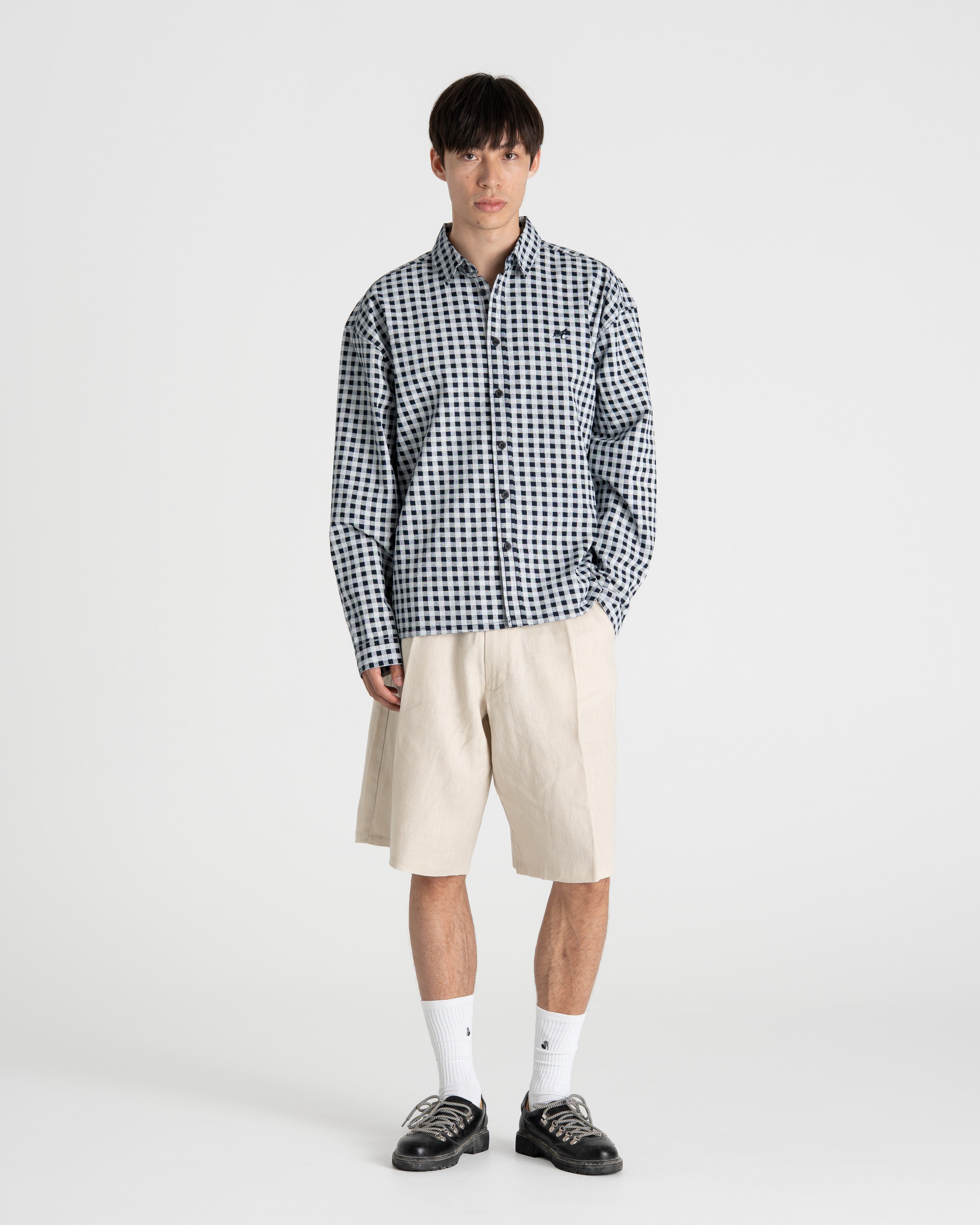 Pleated Baggy shorts Beige