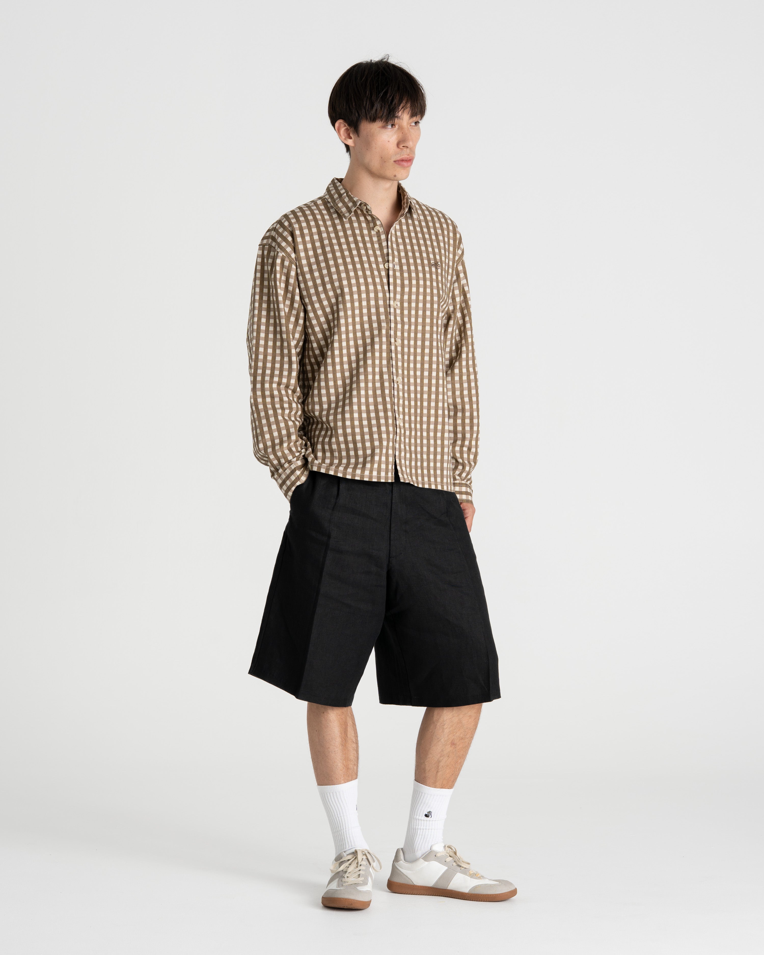 Pleated Baggy shorts Black